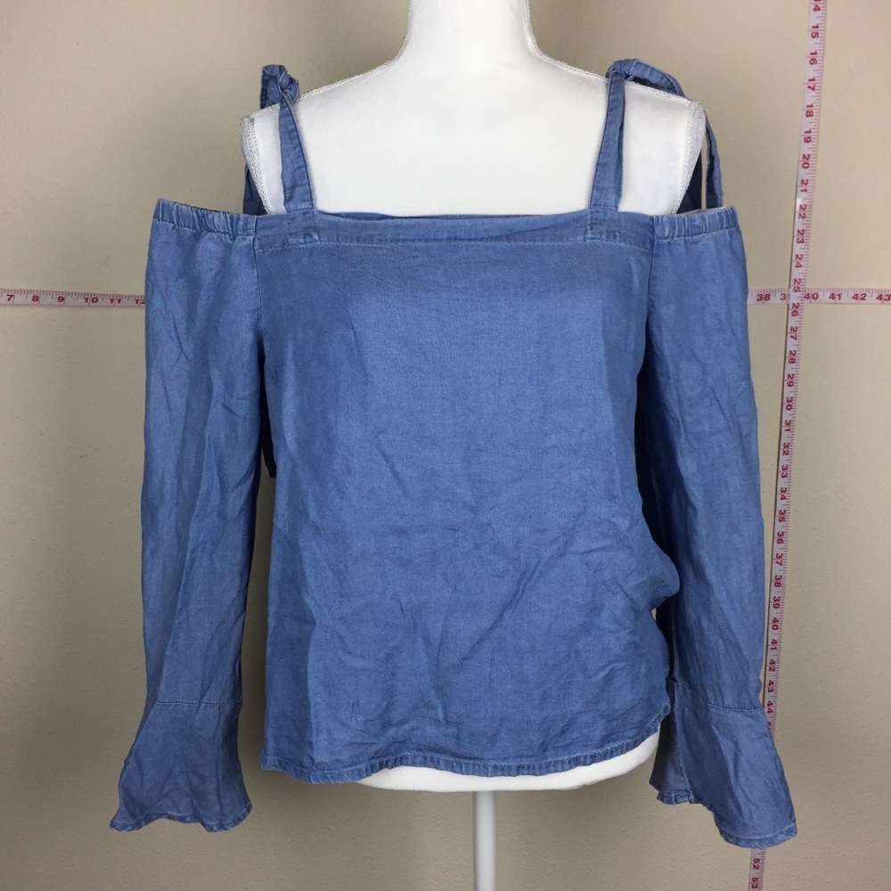 Chambray Open Shoulder Bell Sleeve BOHO Top M